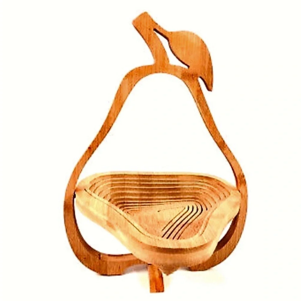 Vintage Craftsman Collapsible Bamboo Basket in Pear Shape